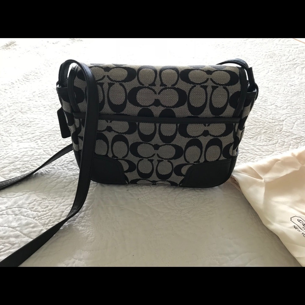 Coach handbag - Picture 2 of 5